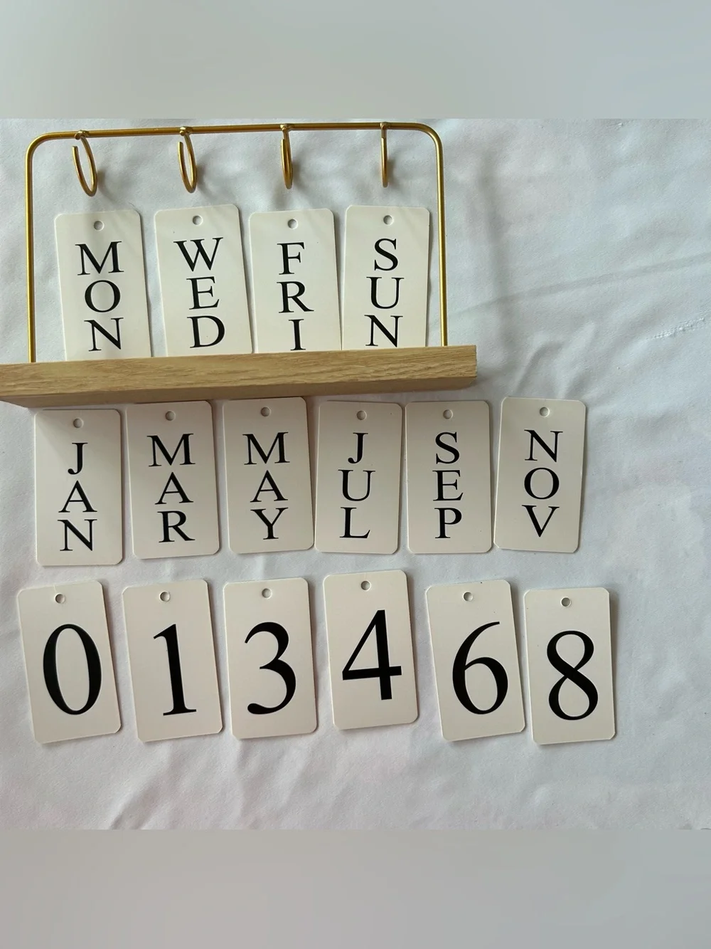 NWOT Magnetic Board and Desk Calendar Spindle Gold College Career Office Agenda